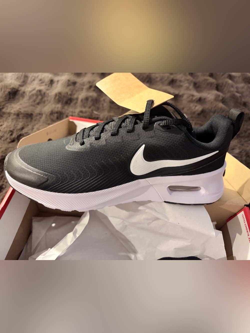 Nike Black and White Men's Lightweight Athletic Trainer